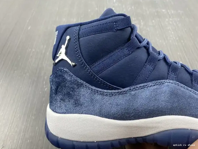 Rep AR0715-441 Velvet Midnight WMNS Navy Jordan 11 Air 0520